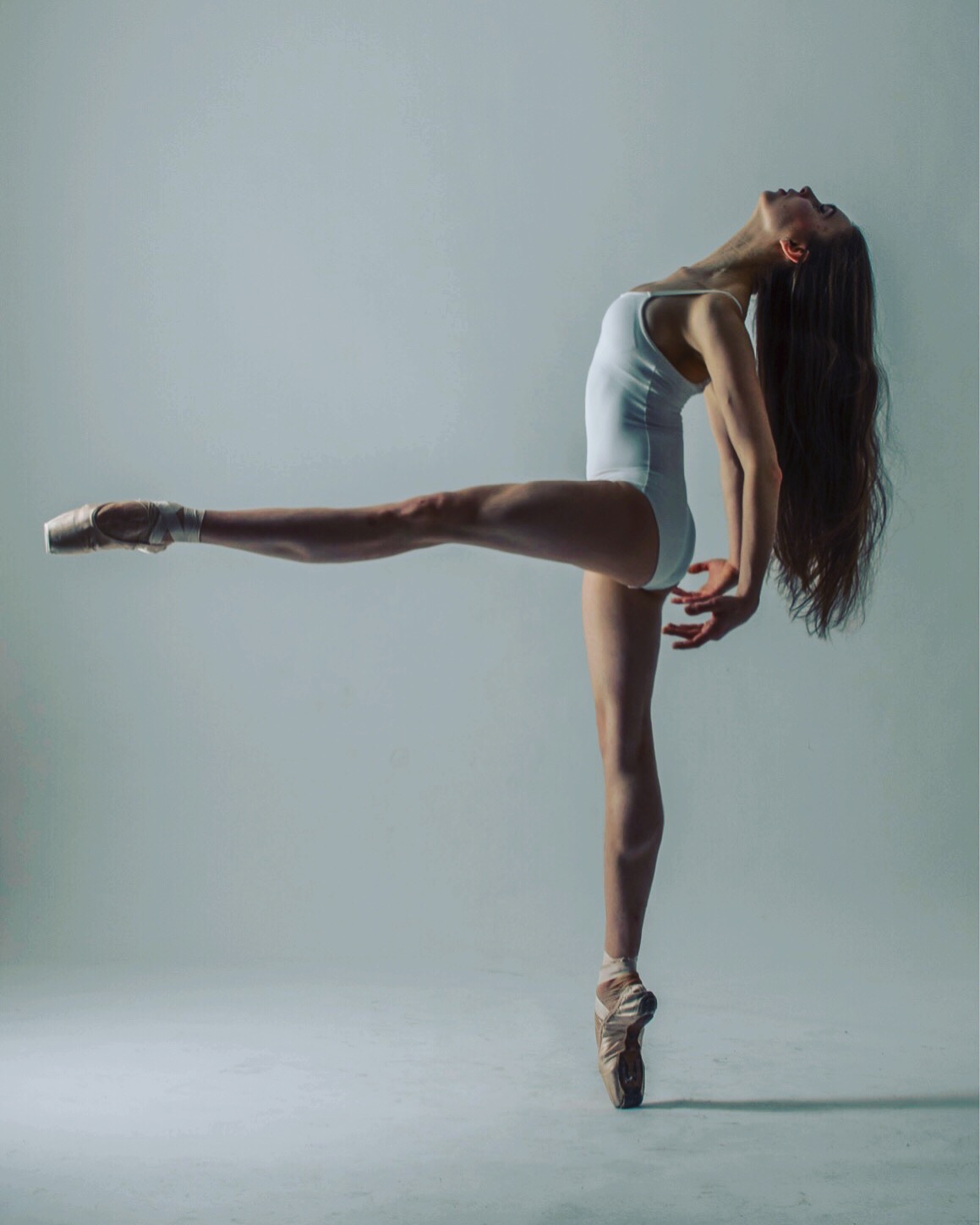 THE DANCER – Eliska Bouzkova